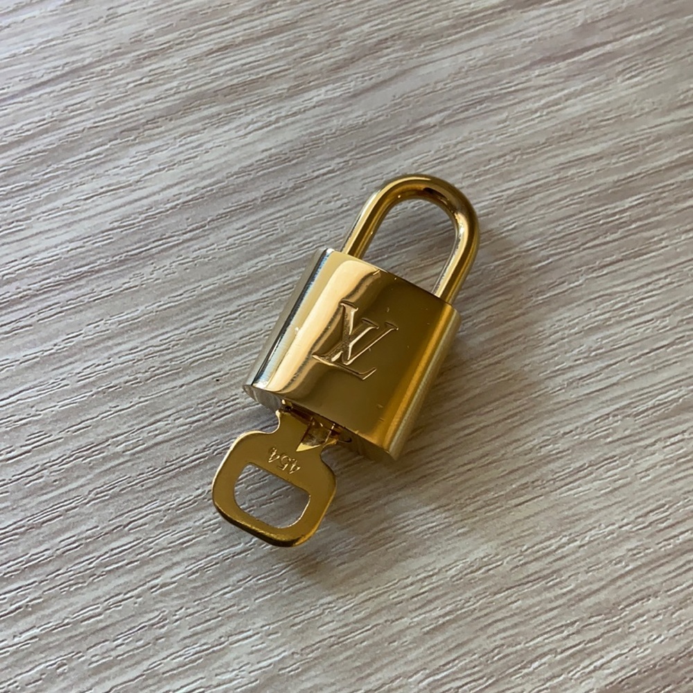 Louis Vuitton lock with key